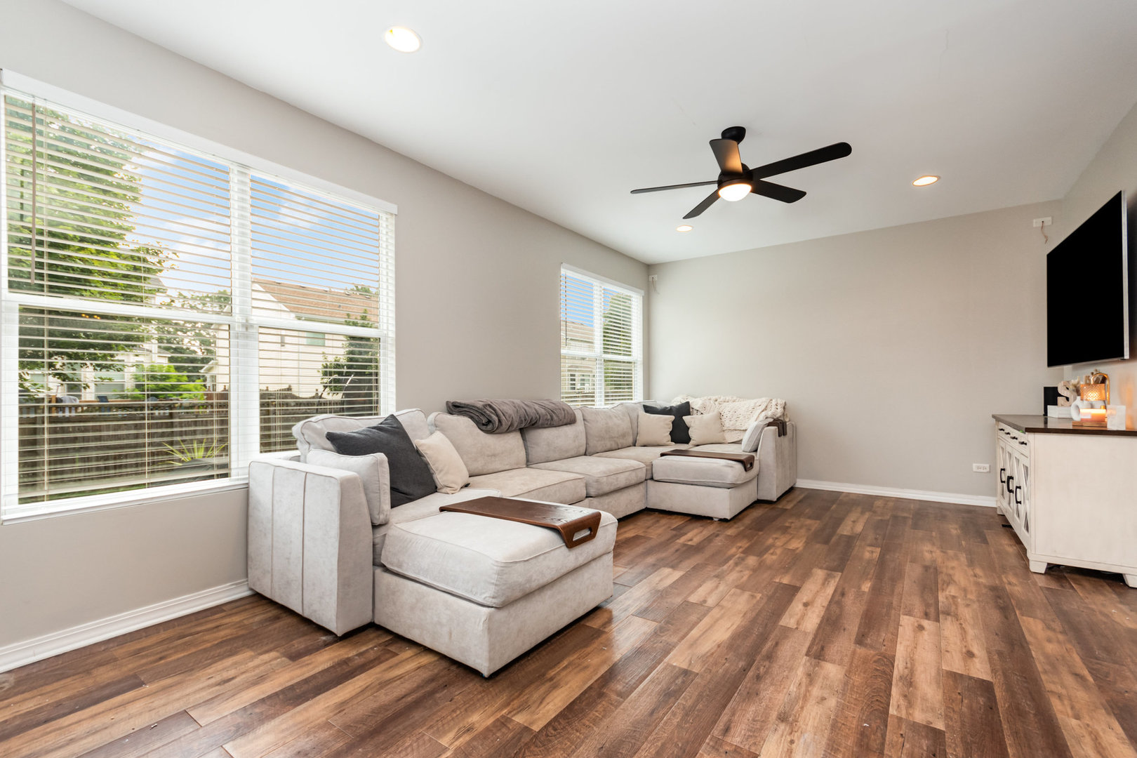 1306 Dauphin Drive, Joliet, IL 60431