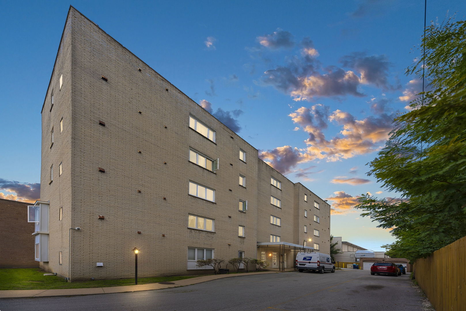 11551 S WESTERN Avenue #C2C, Chicago, IL 60643