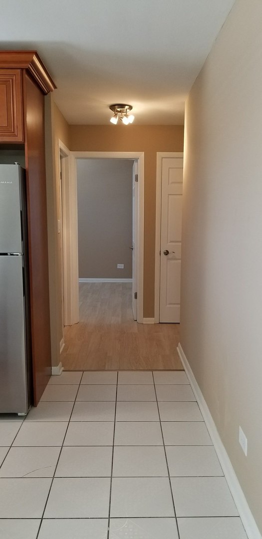 6939 S Pulaski Road #2D, Chicago, IL 60629
