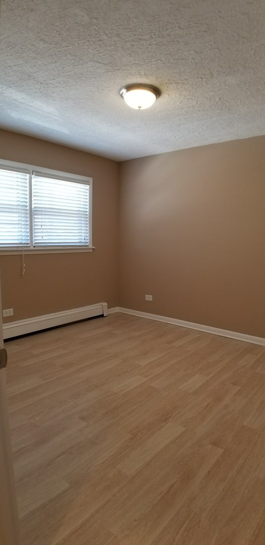 6939 S Pulaski Road #2D, Chicago, IL 60629