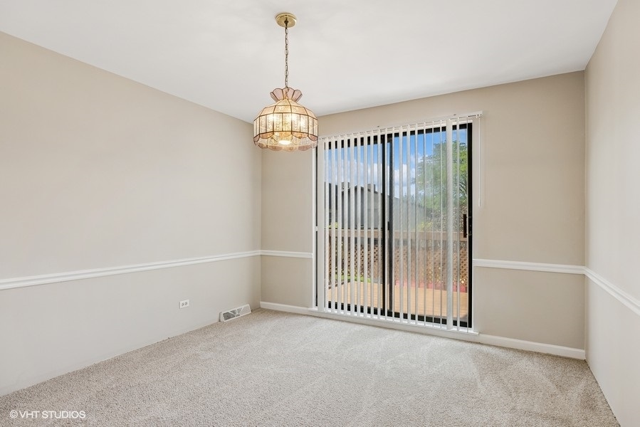 776 Golfview Drive, Roselle, IL 60172