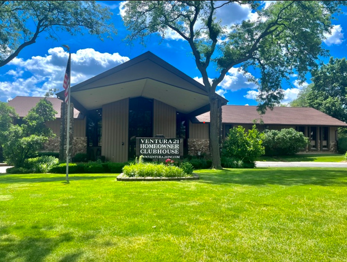 776 Golfview Drive, Roselle, IL 60172