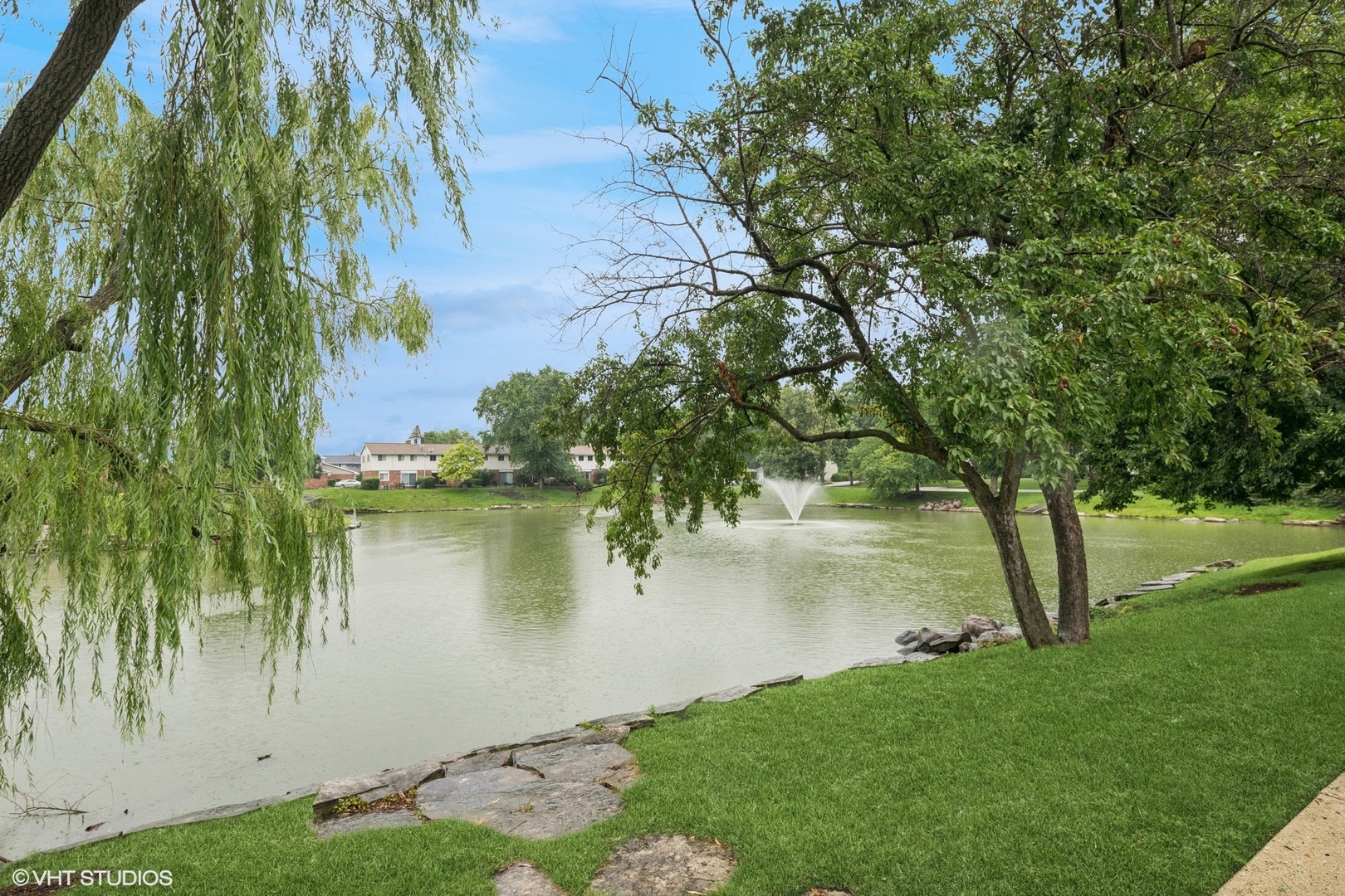 1720 Buena Vista Drive, Wheaton, IL 60189