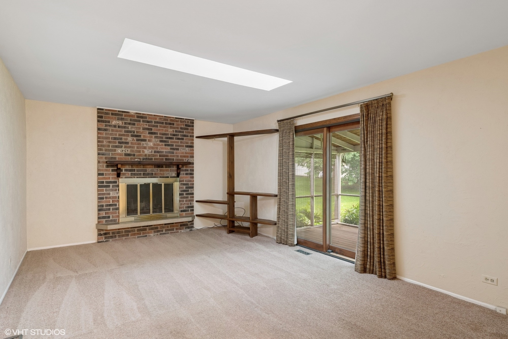 1720 Buena Vista Drive, Wheaton, IL 60189