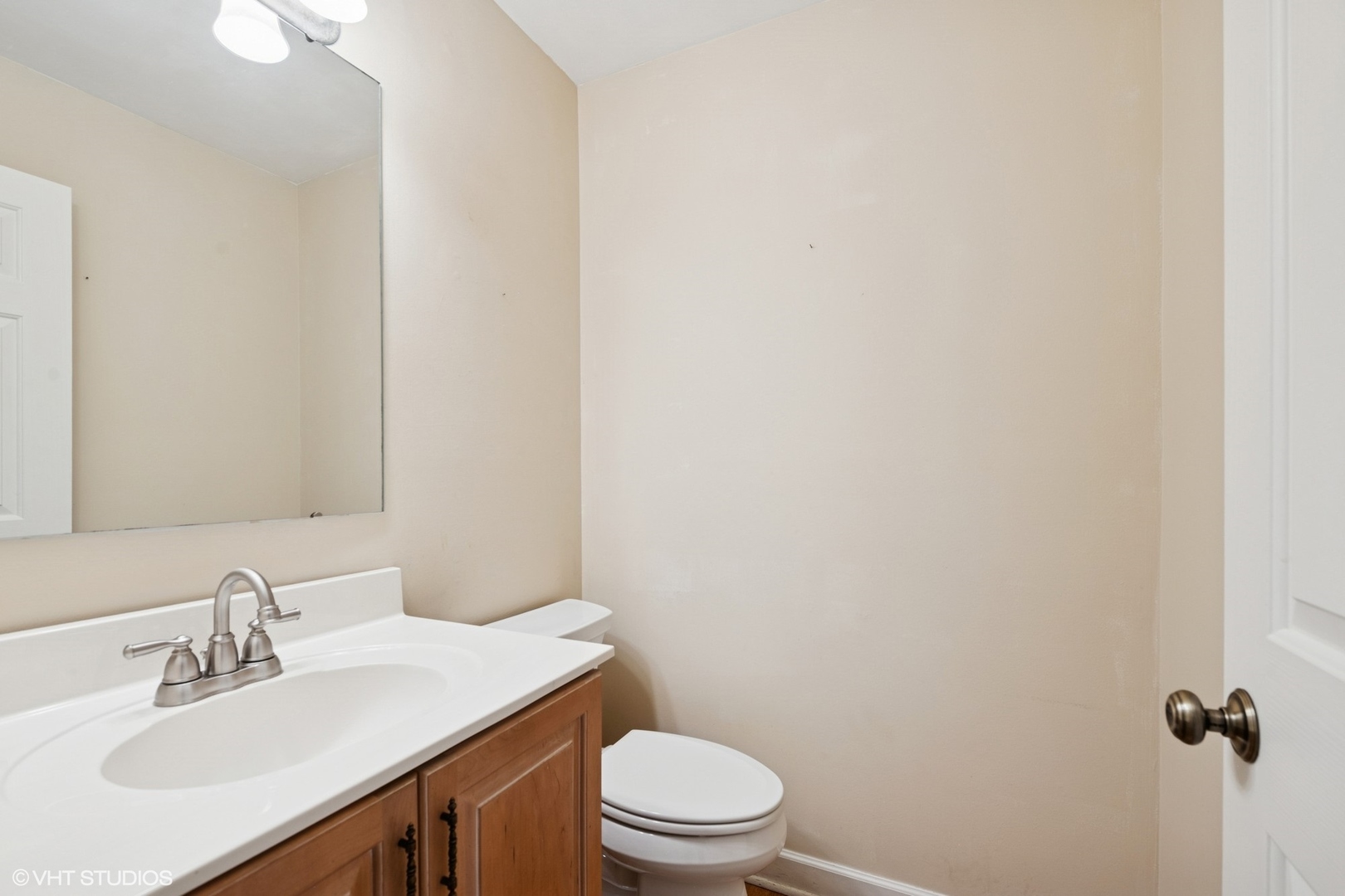 1720 Buena Vista Drive, Wheaton, IL 60189