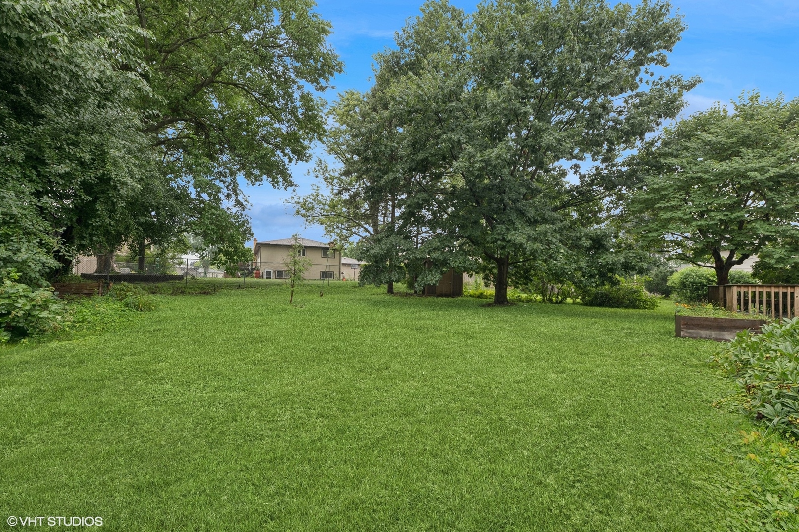 1720 Buena Vista Drive, Wheaton, IL 60189