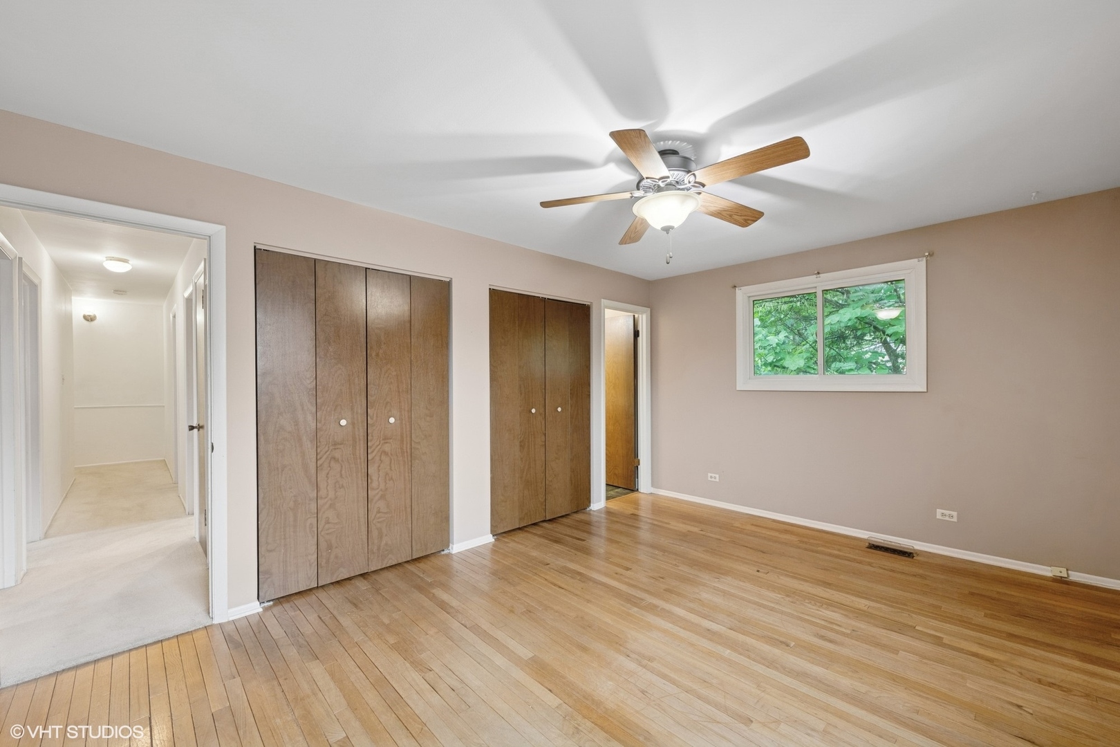 1720 Buena Vista Drive, Wheaton, IL 60189