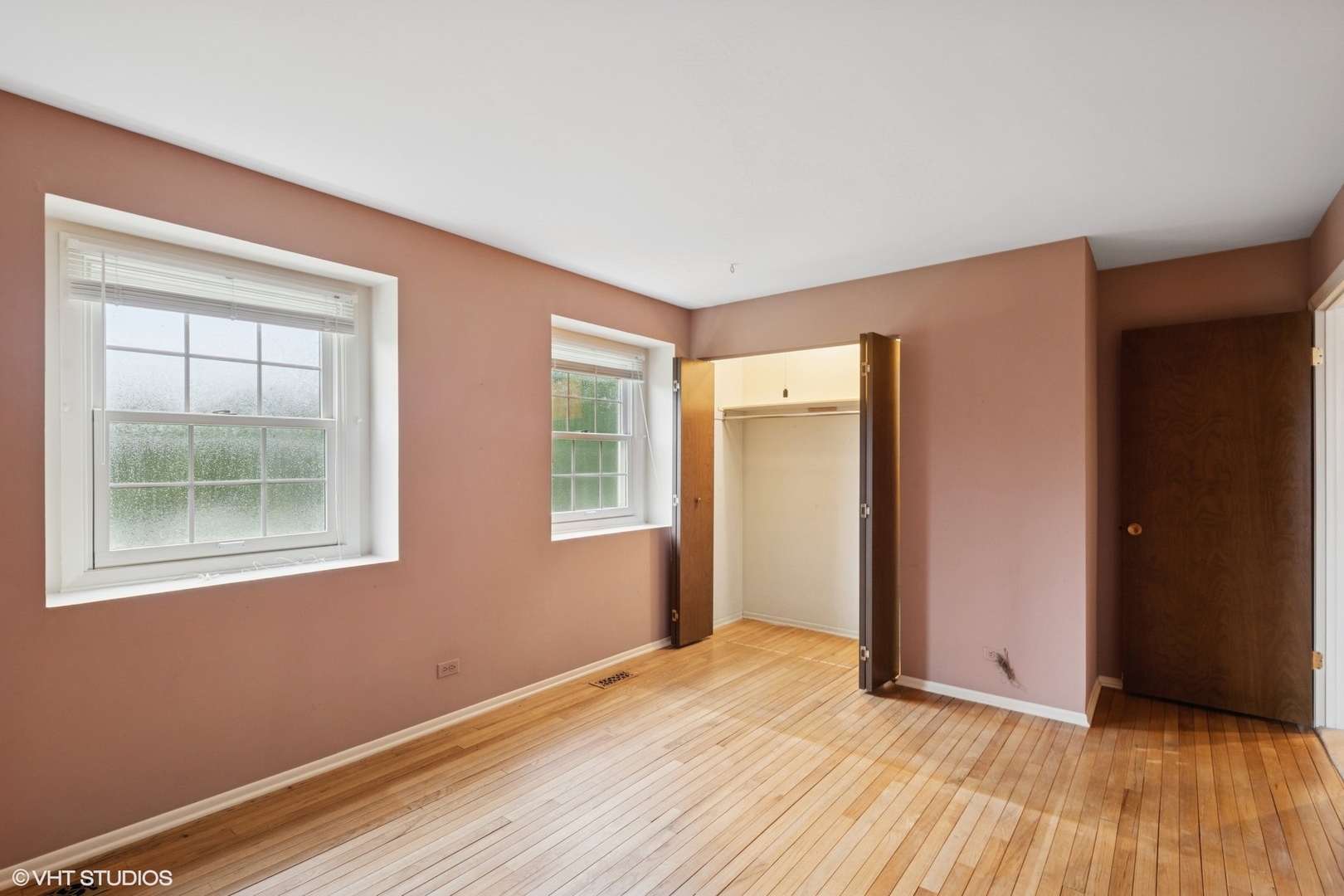 1720 Buena Vista Drive, Wheaton, IL 60189
