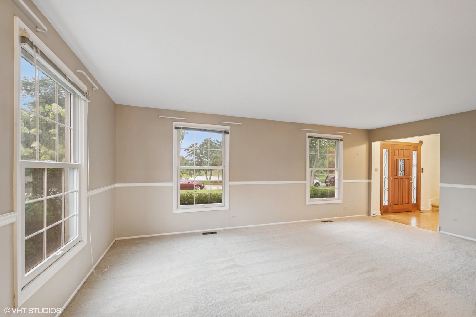 1720 Buena Vista Drive, Wheaton, IL 60189
