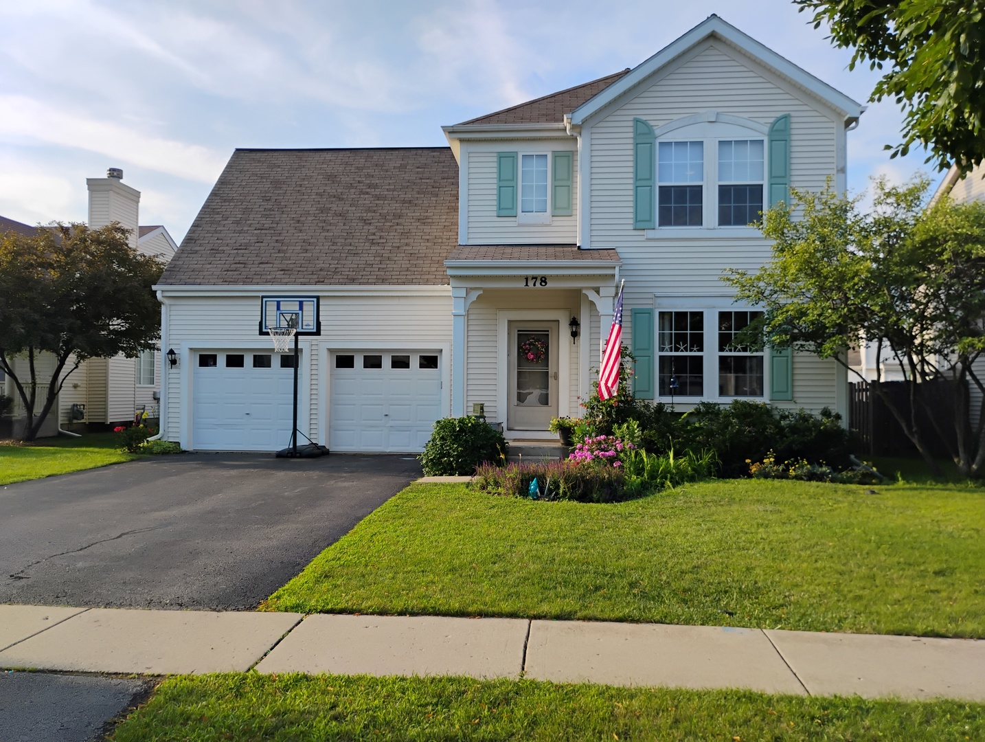 178 W Hampton Drive, Round Lake, IL 60073