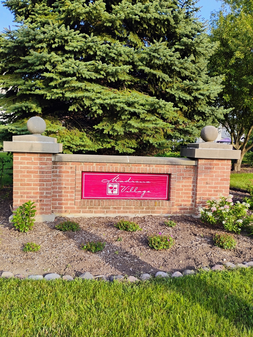 178 W Hampton Drive, Round Lake, IL 60073