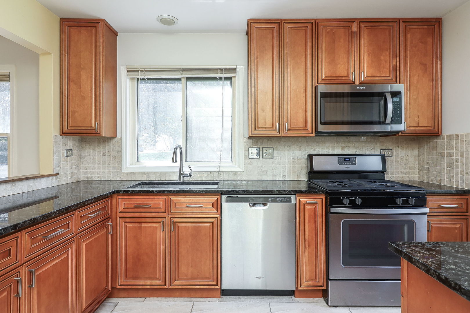 1918 N Yale Avenue, Arlington Heights, IL 60004