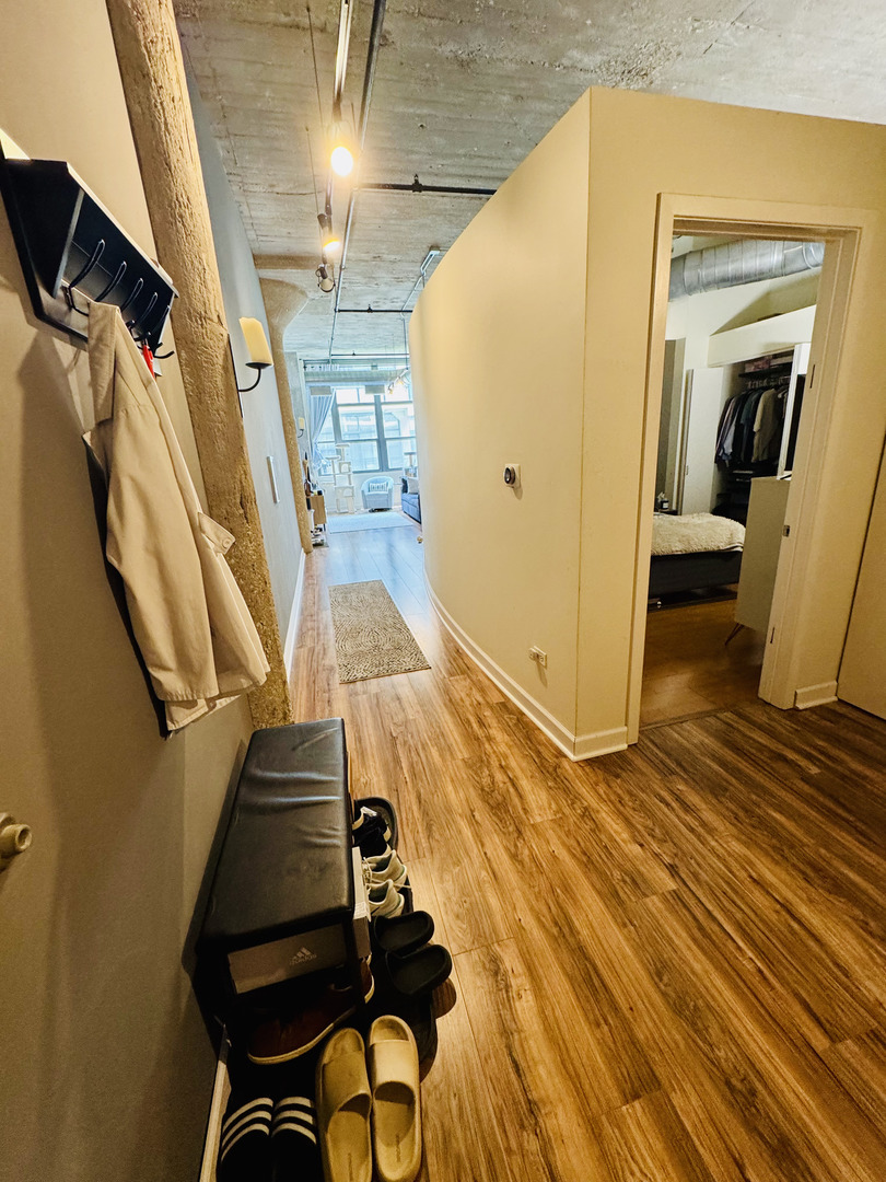 900 N Kingsbury Street #861, Chicago, IL 60610