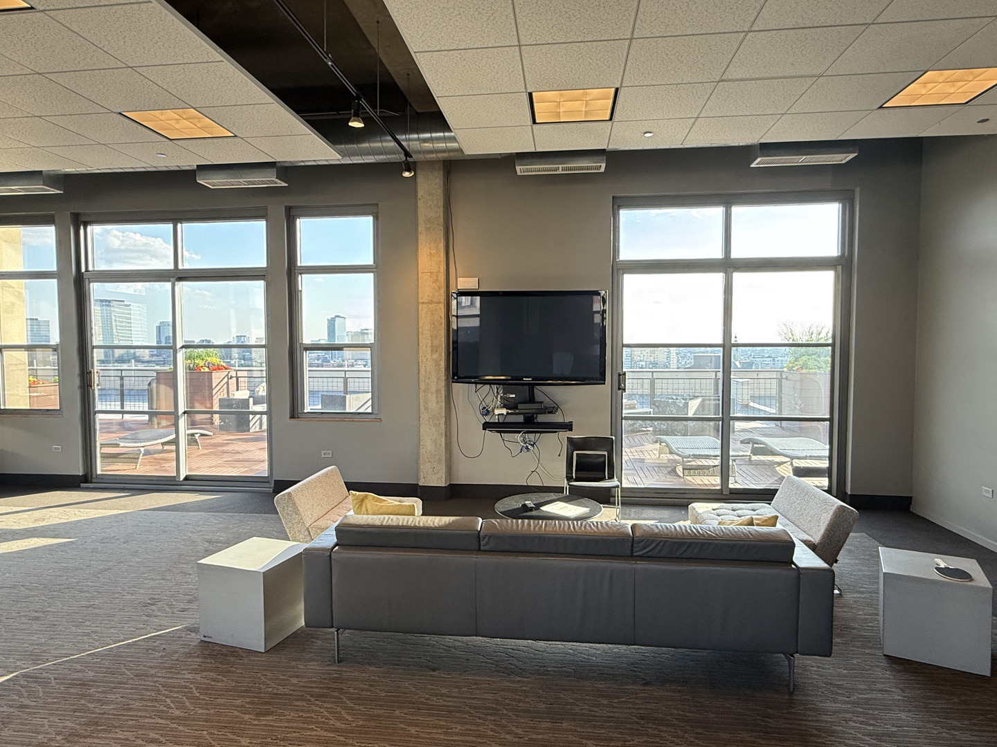 900 N Kingsbury Street #861, Chicago, IL 60610