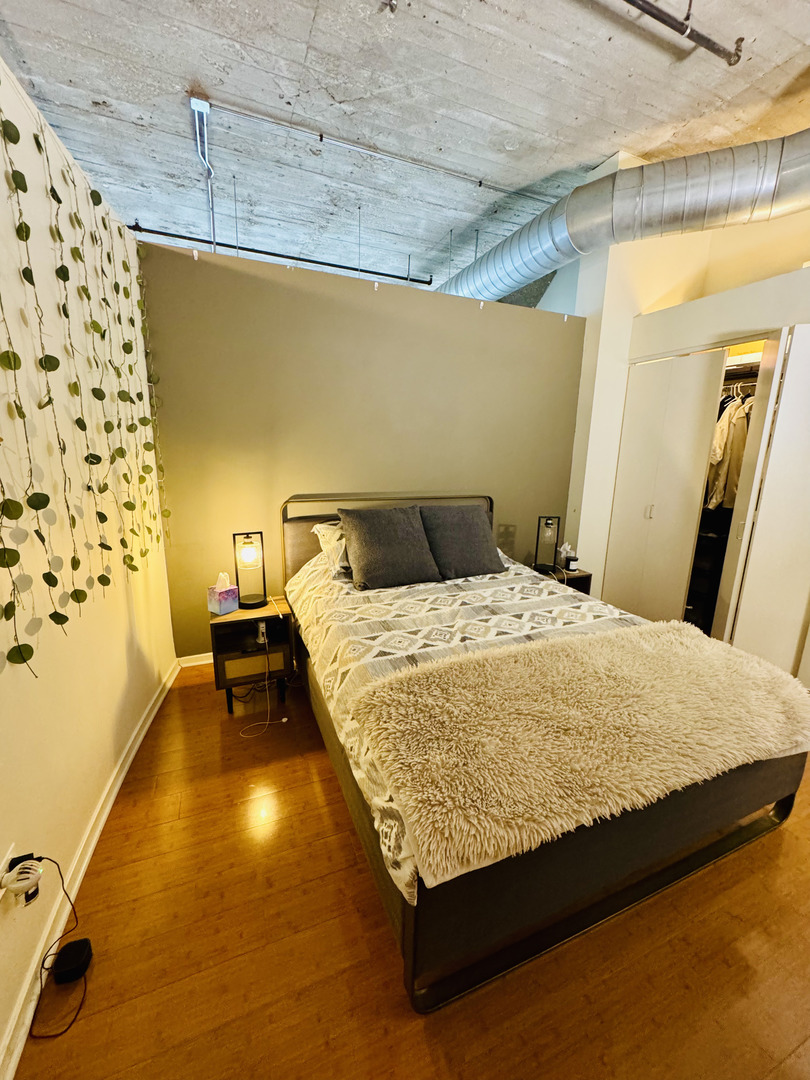 900 N Kingsbury Street #861, Chicago, IL 60610