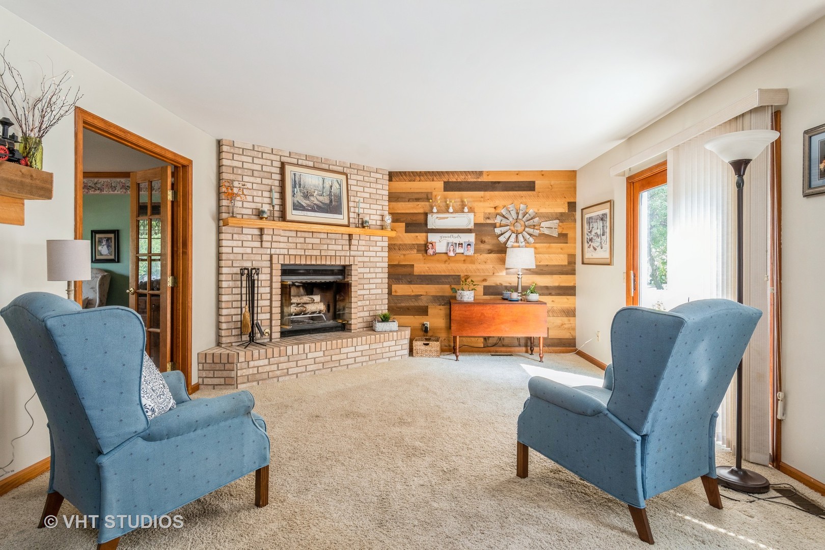 723 Queens Gate Circle, Sugar Grove, IL 60554