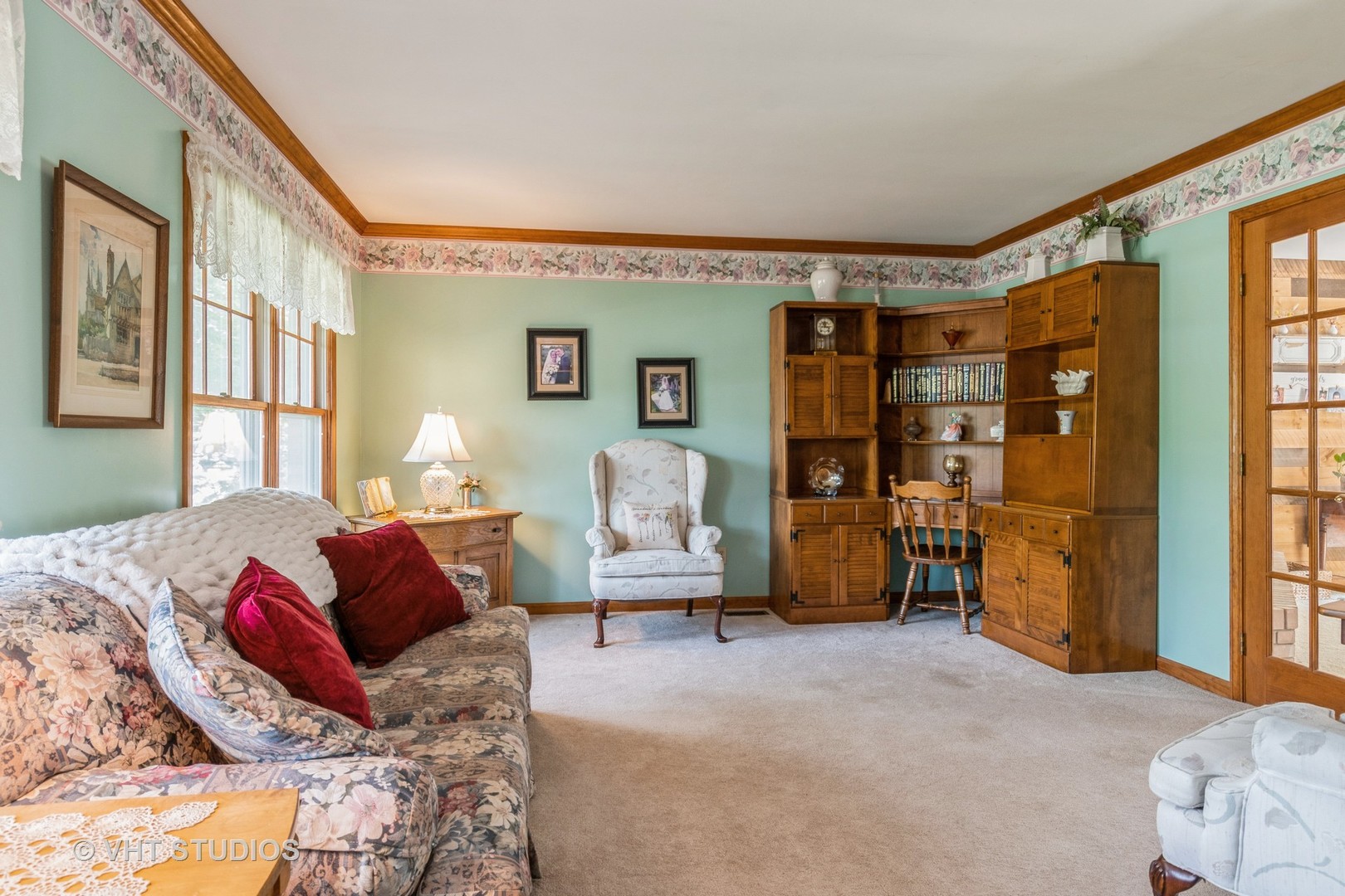 723 Queens Gate Circle, Sugar Grove, IL 60554