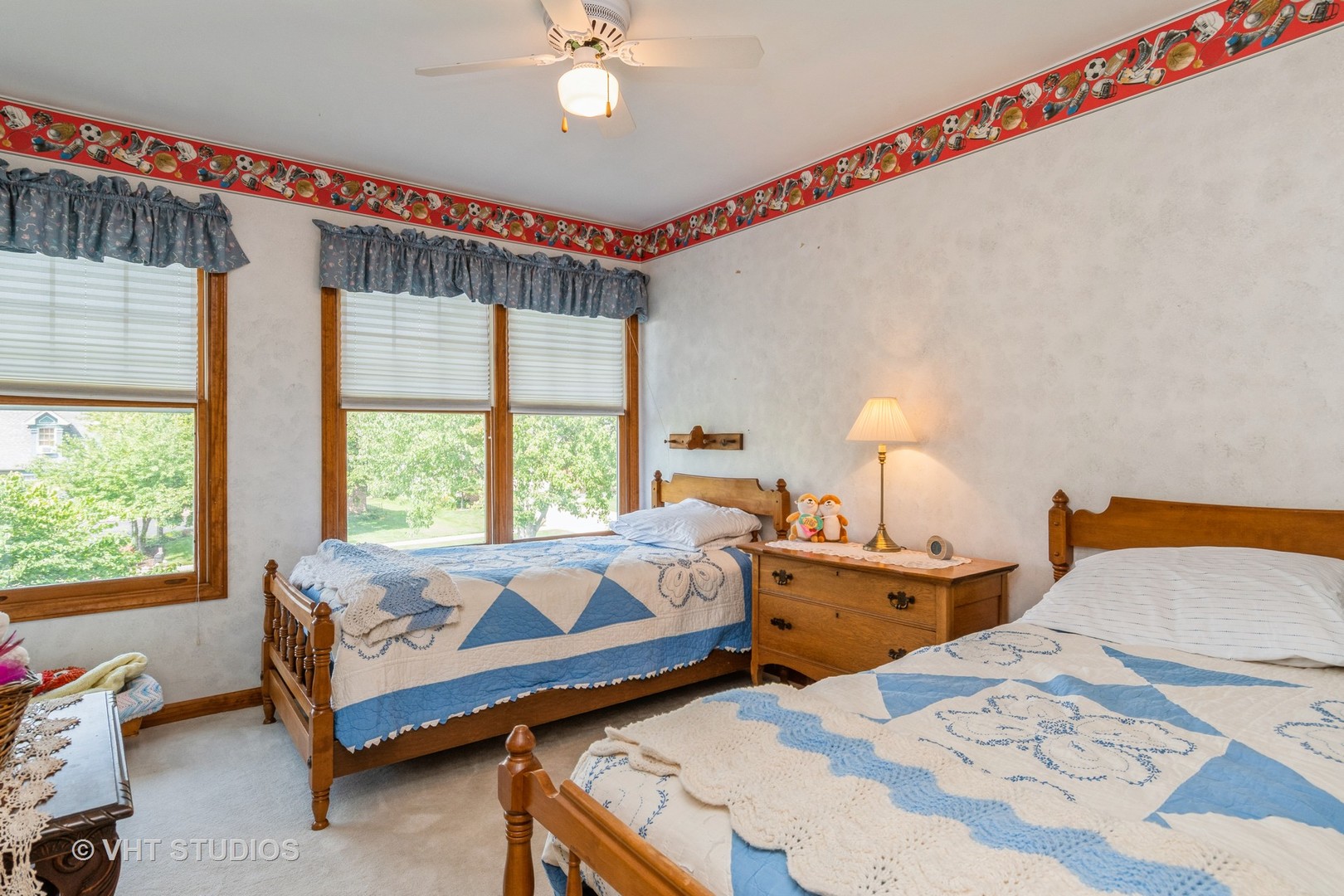 723 Queens Gate Circle, Sugar Grove, IL 60554