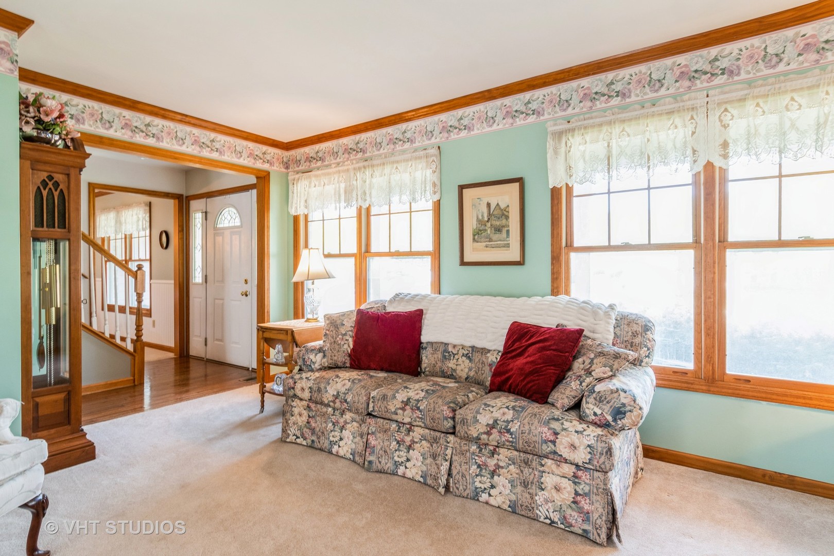 723 Queens Gate Circle, Sugar Grove, IL 60554