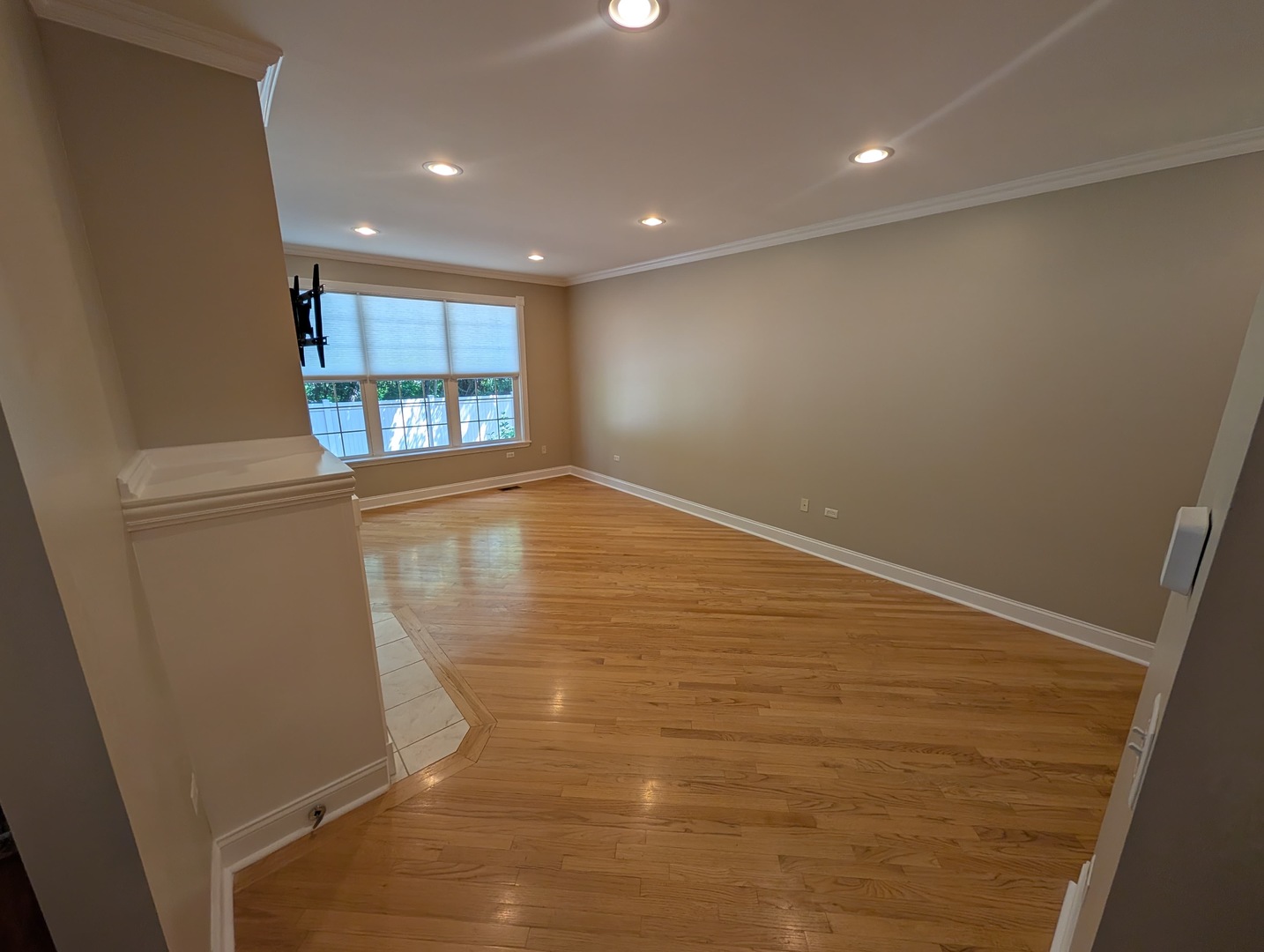 440 N River Road, Naperville, IL 60540