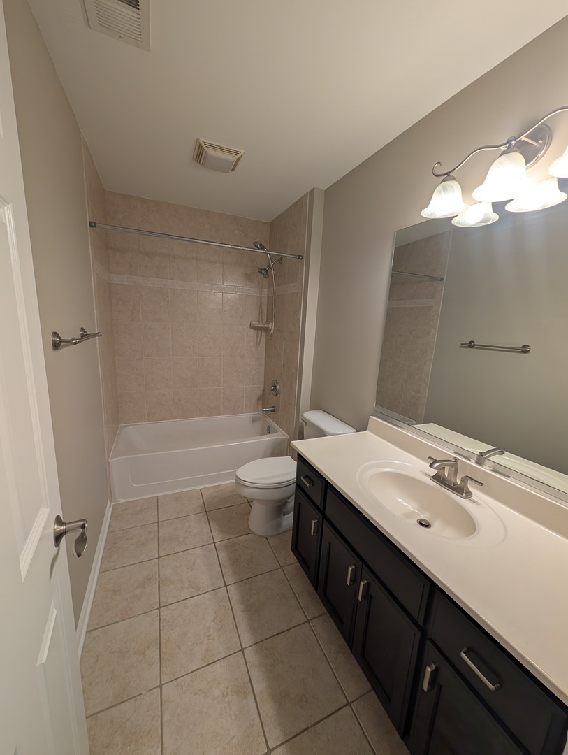 440 N River Road, Naperville, IL 60540