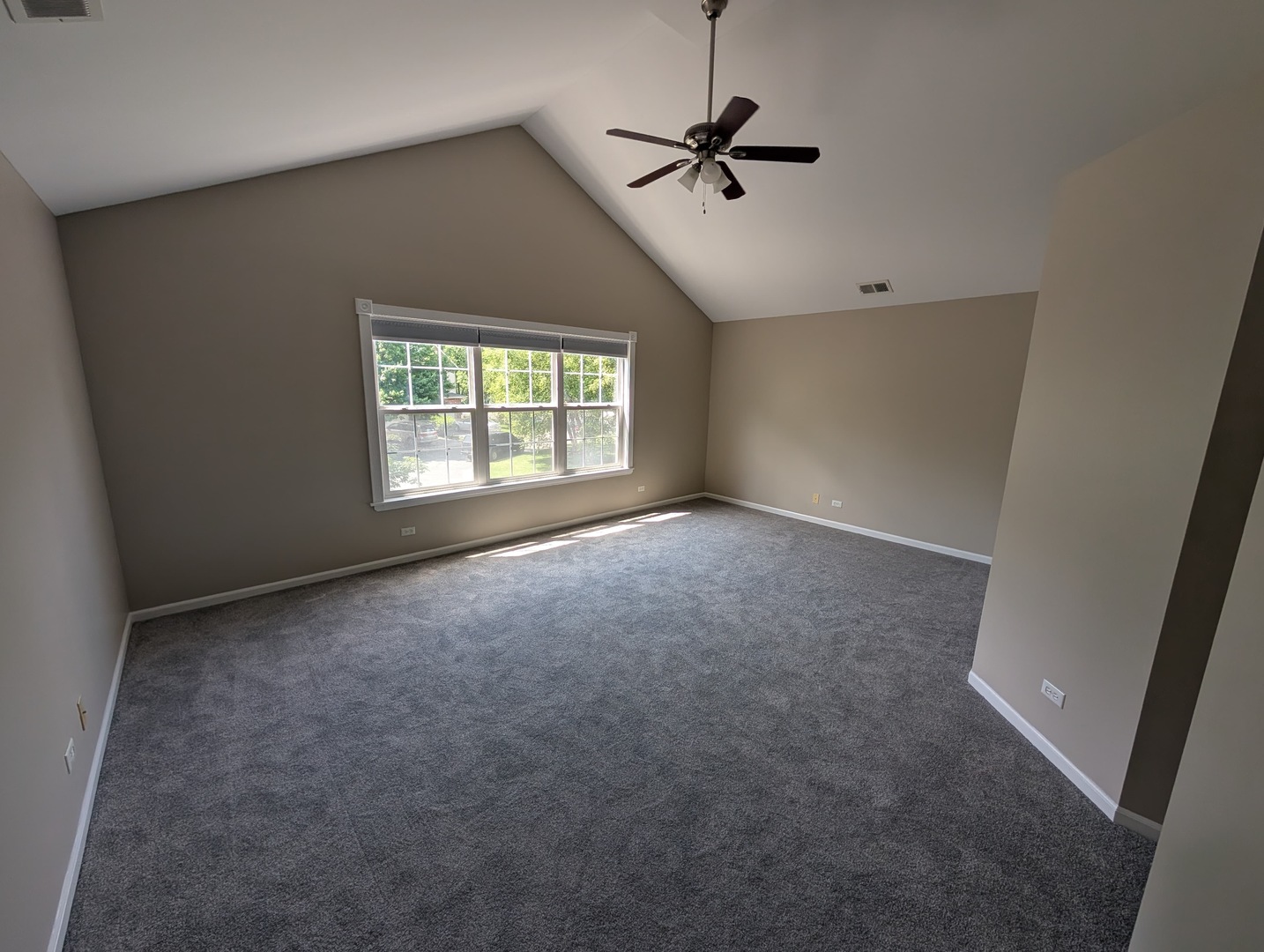 440 N River Road, Naperville, IL 60540