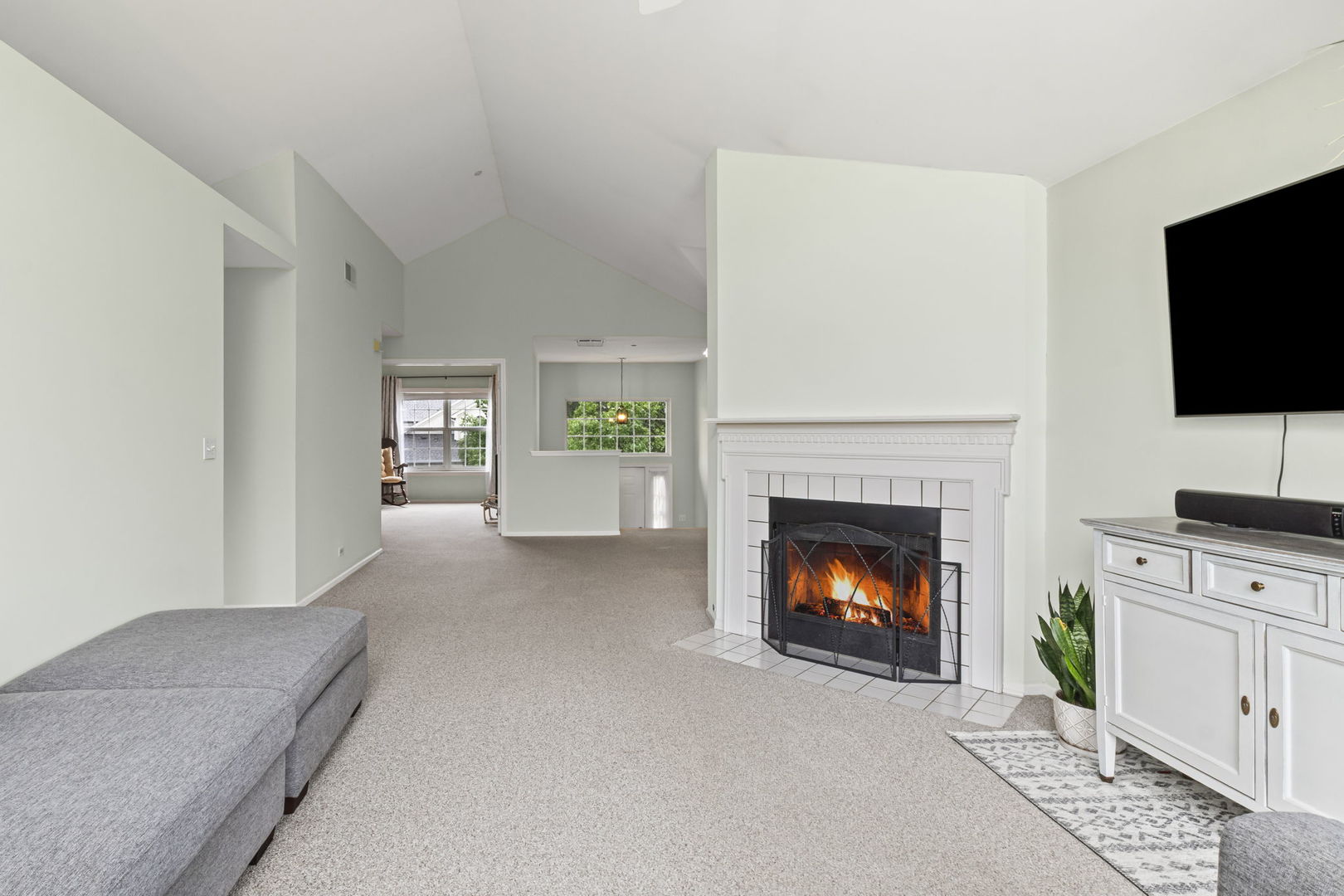 1631 Columbia Circle #2, Bartlett, IL 60103