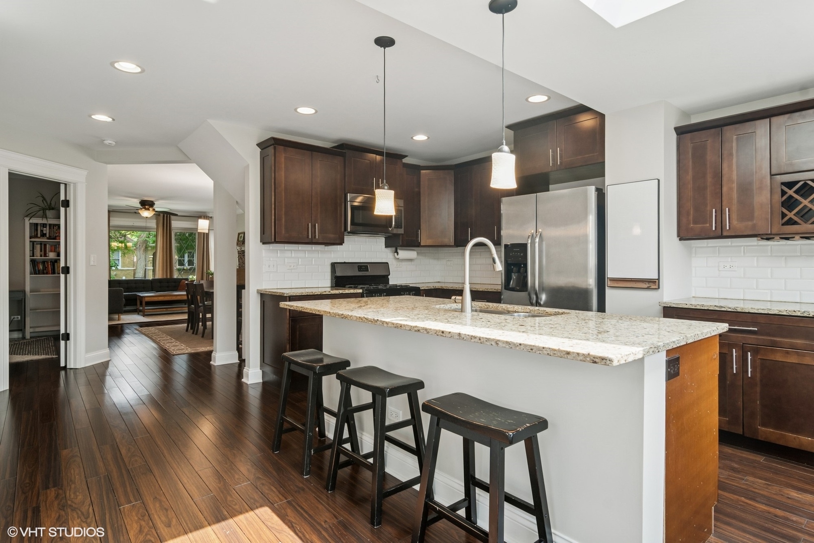 4666 N Leclaire Avenue, Chicago, IL 60630