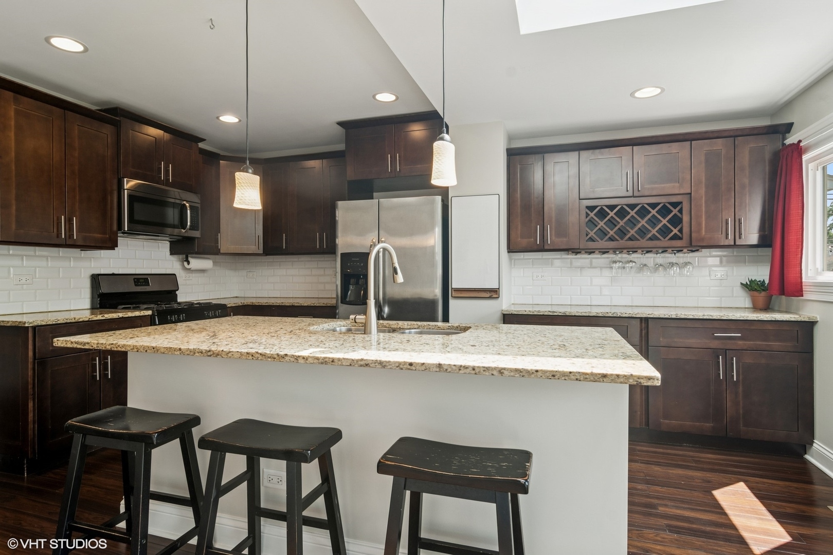 4666 N Leclaire Avenue, Chicago, IL 60630