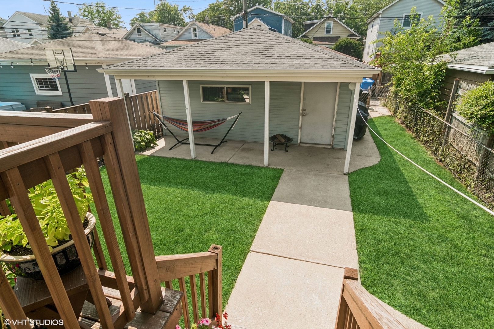 4666 N Leclaire Avenue, Chicago, IL 60630