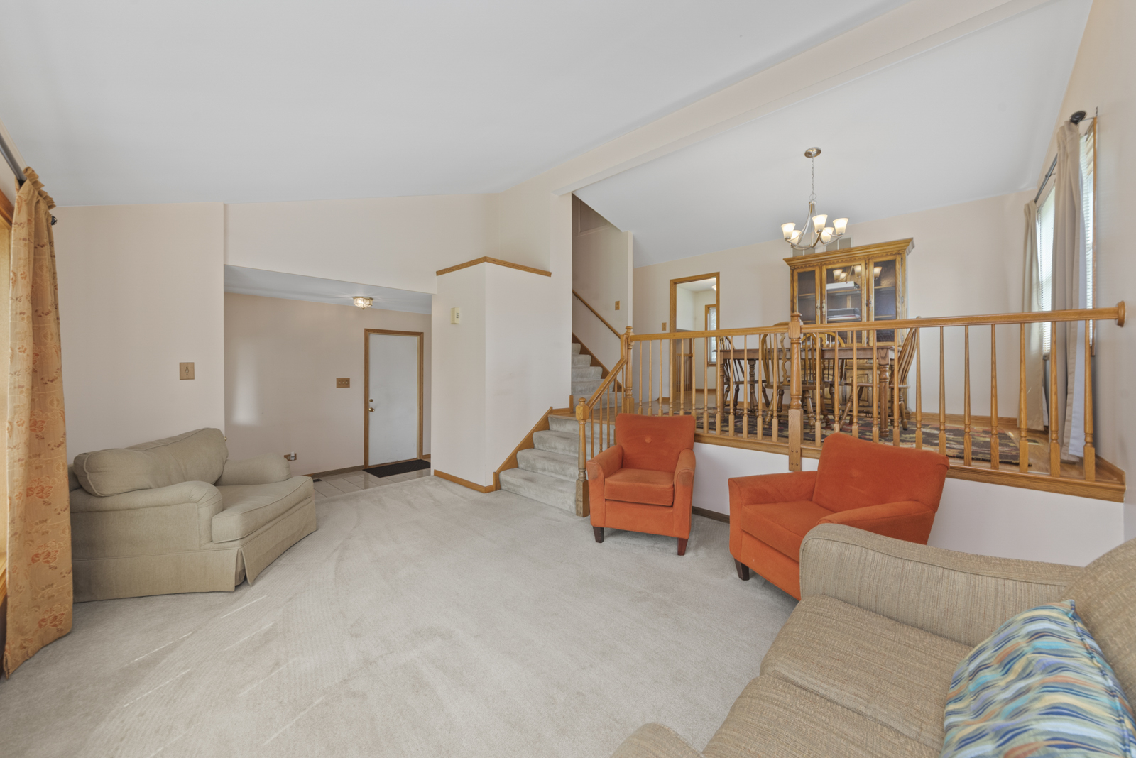 10S467 Rutgers Court, Downers Grove, IL 60516