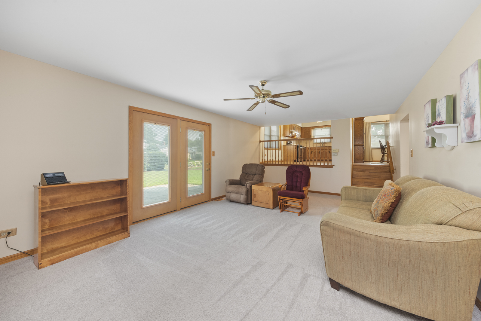 10S467 Rutgers Court, Downers Grove, IL 60516