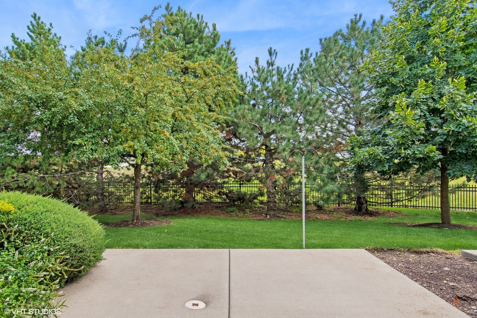 217 S Alder Creek Drive, Romeoville, IL 60446