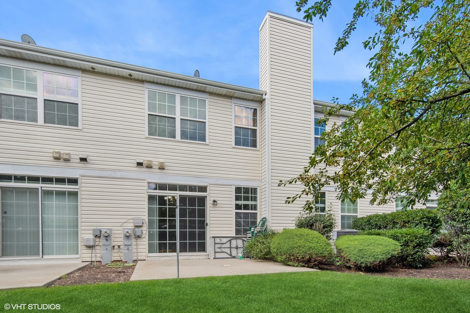 217 S Alder Creek Drive, Romeoville, IL 60446