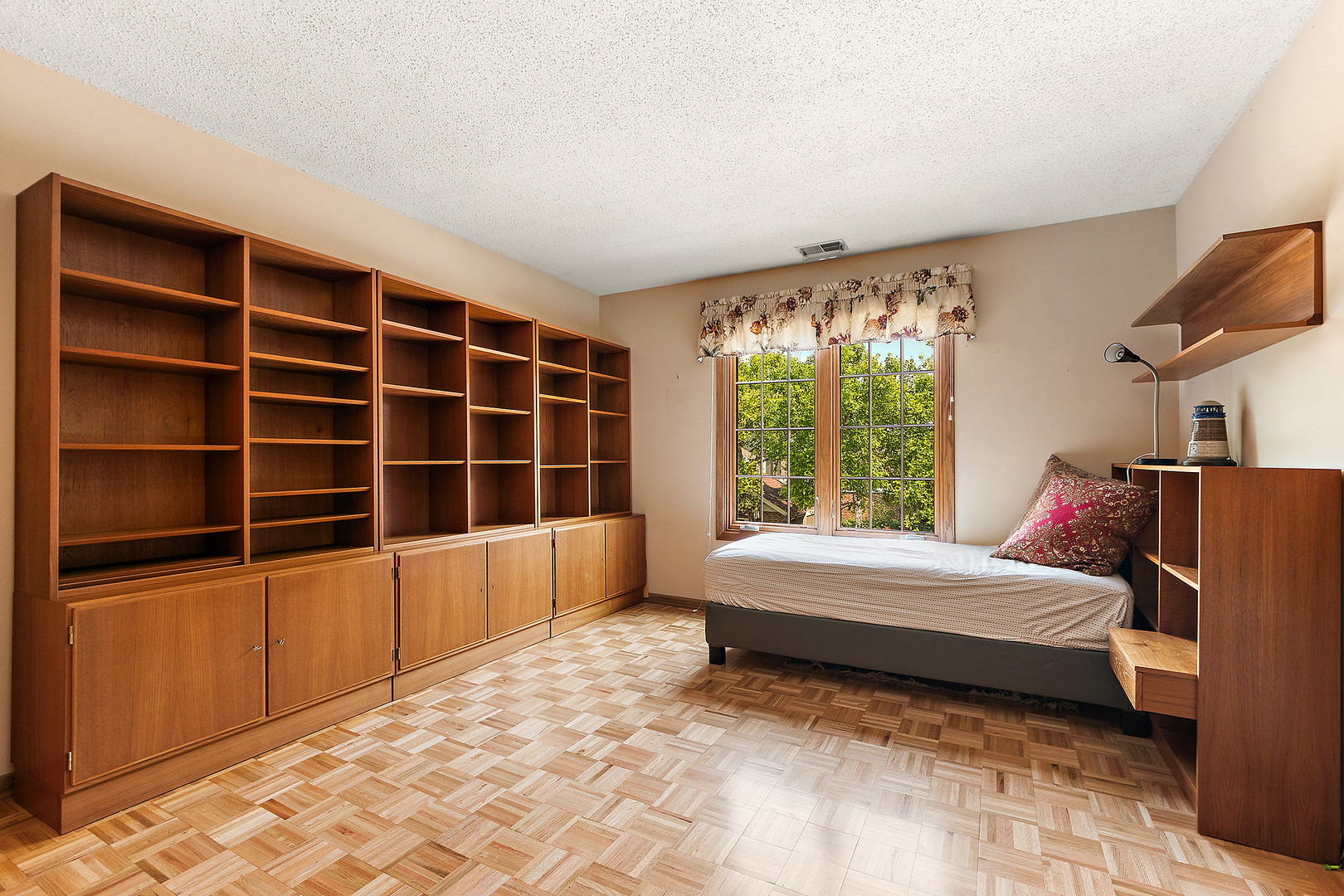 13458 S Westview Drive #V4, Palos Heights, IL 60463