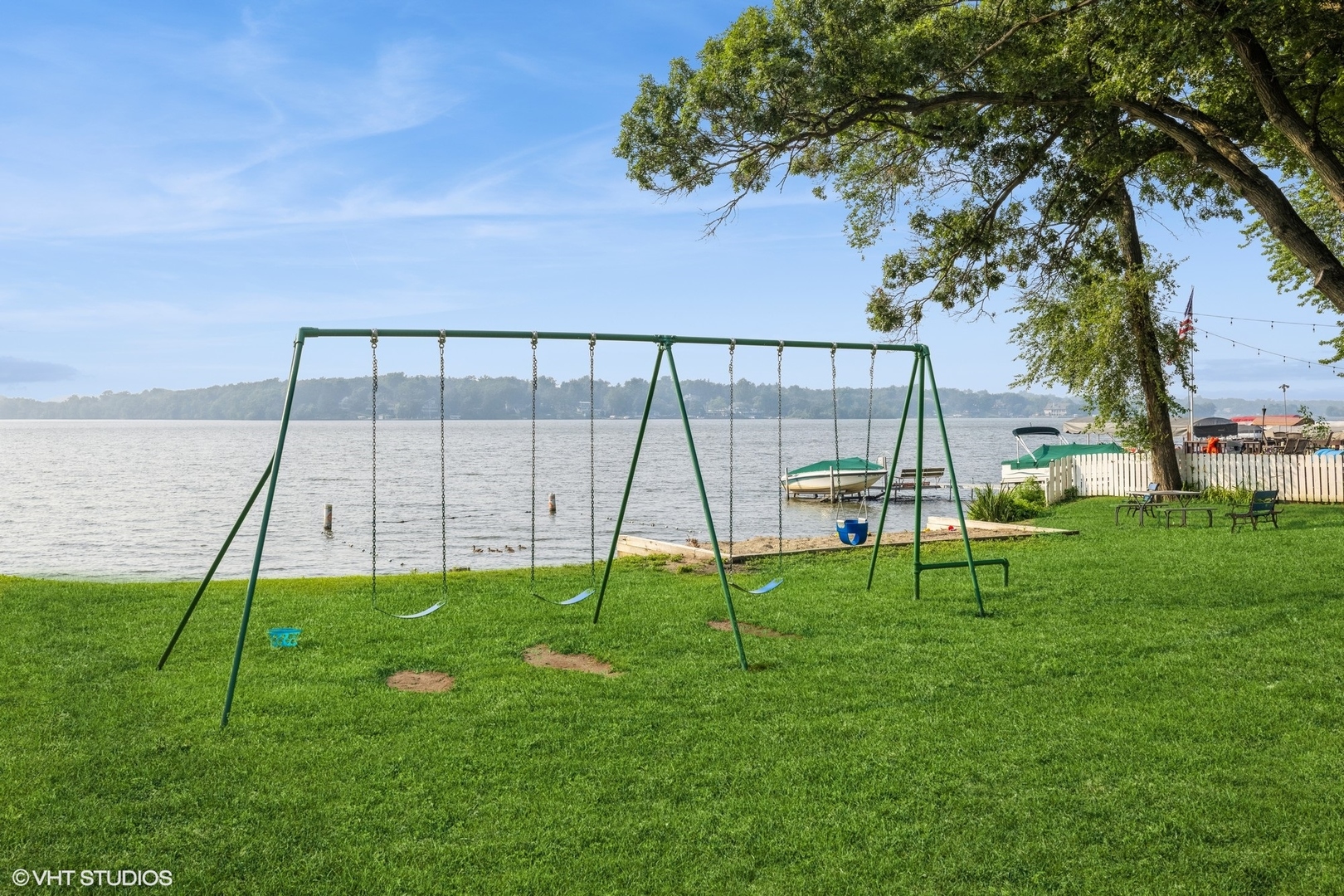 7710 E Sunset Drive, Wonder Lake, IL 60097