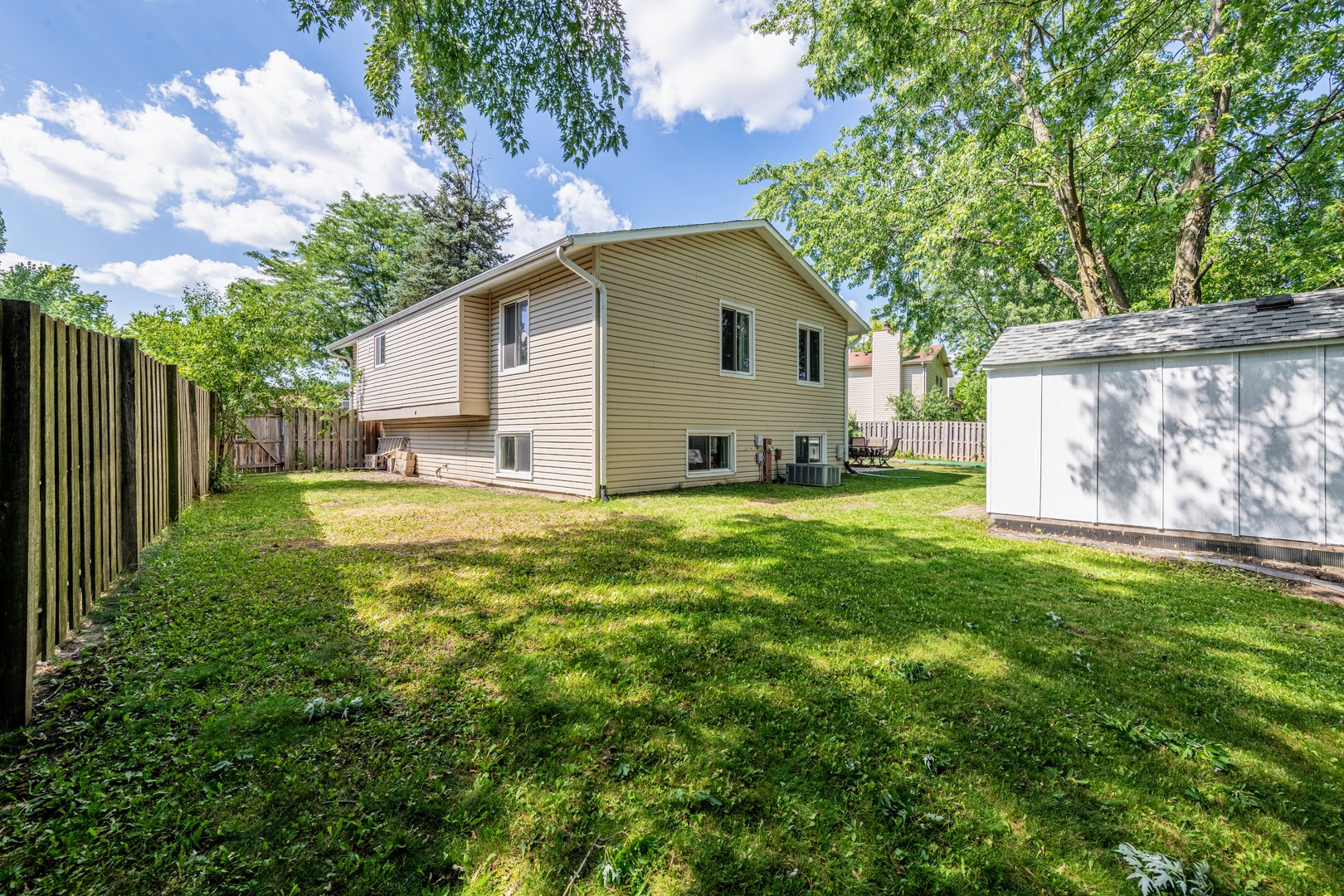 484 VALLEYVIEW Drive, Bartlett, IL 60103