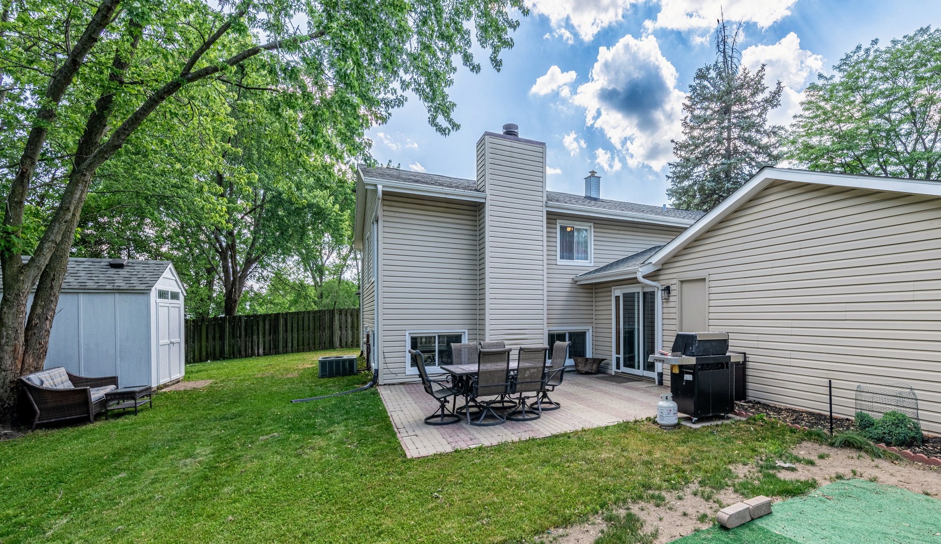 484 VALLEYVIEW Drive, Bartlett, IL 60103