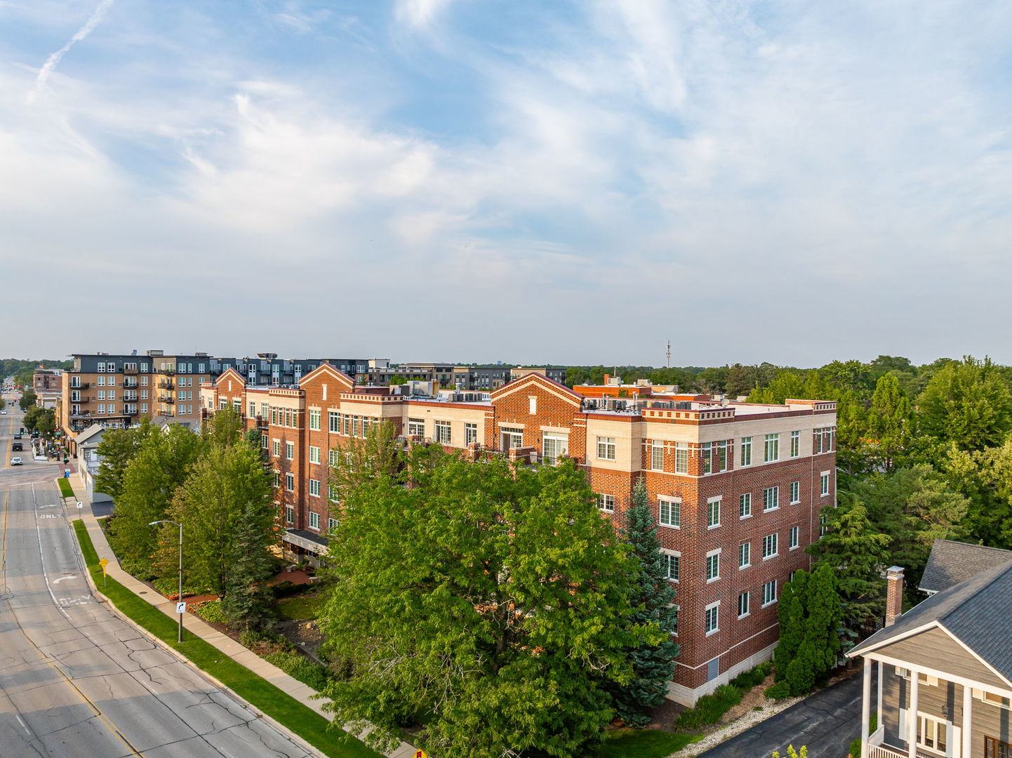 5329 Main Street #502, Downers Grove, IL 60515