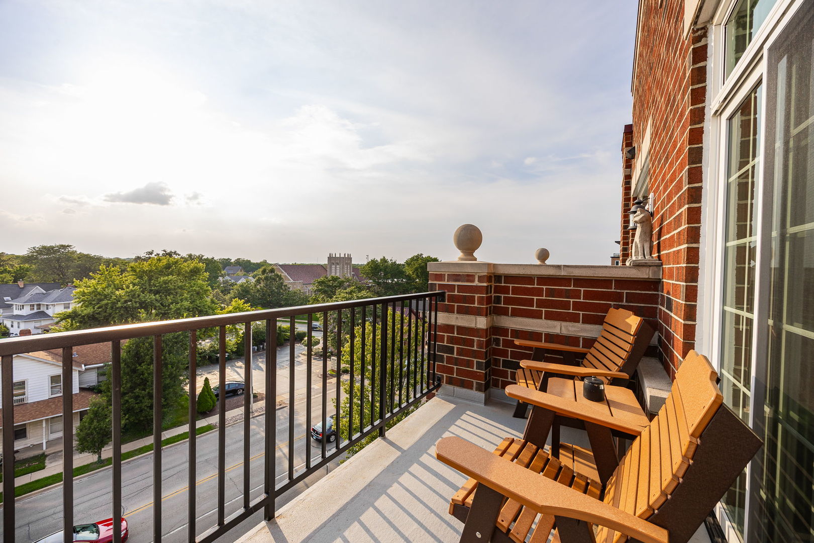 5329 Main Street #502, Downers Grove, IL 60515