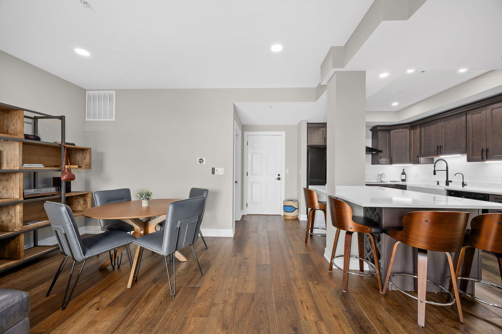 5329 Main Street #502, Downers Grove, IL 60515