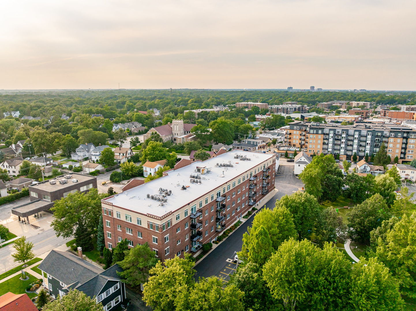 5329 Main Street #502, Downers Grove, IL 60515
