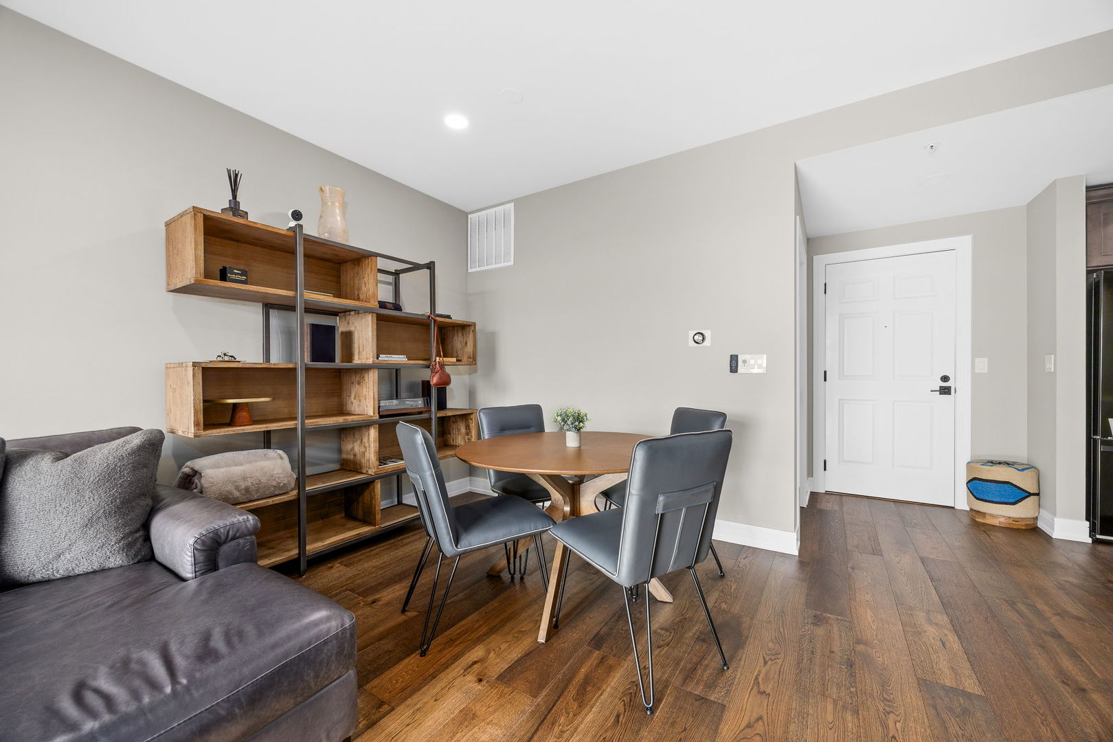 5329 Main Street #502, Downers Grove, IL 60515