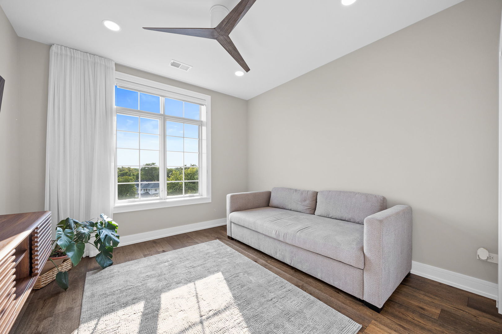 5329 Main Street #502, Downers Grove, IL 60515