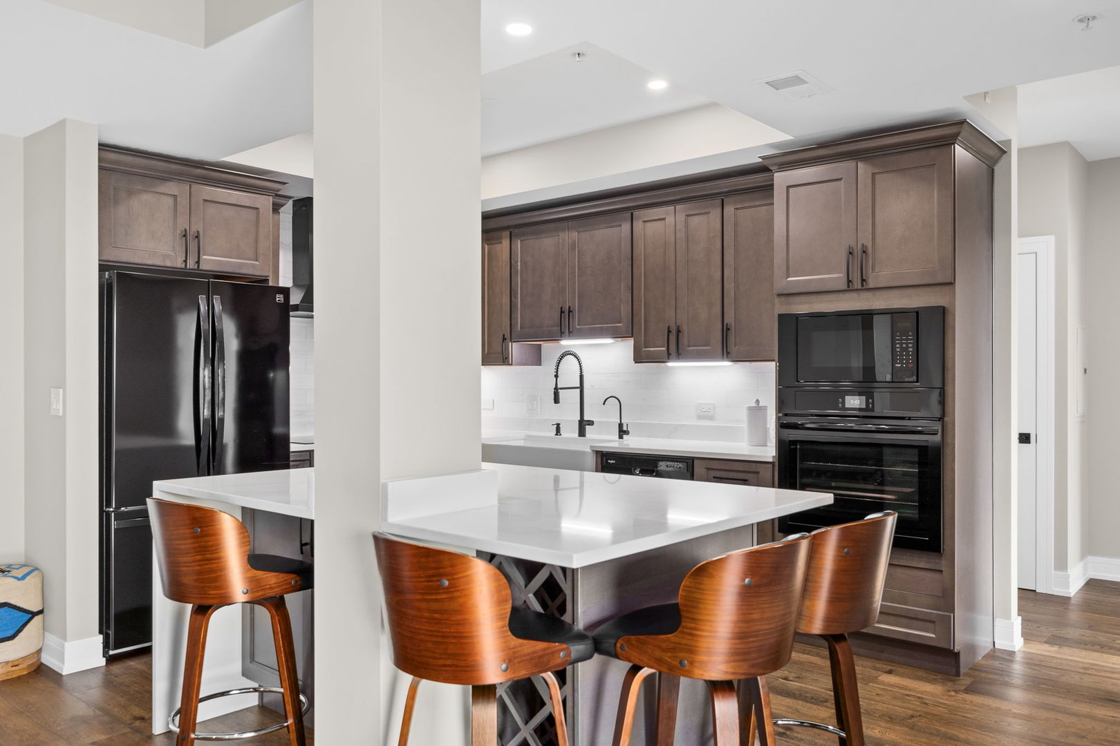 5329 Main Street #502, Downers Grove, IL 60515