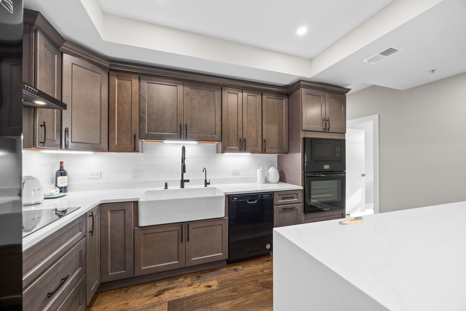 5329 Main Street #502, Downers Grove, IL 60515
