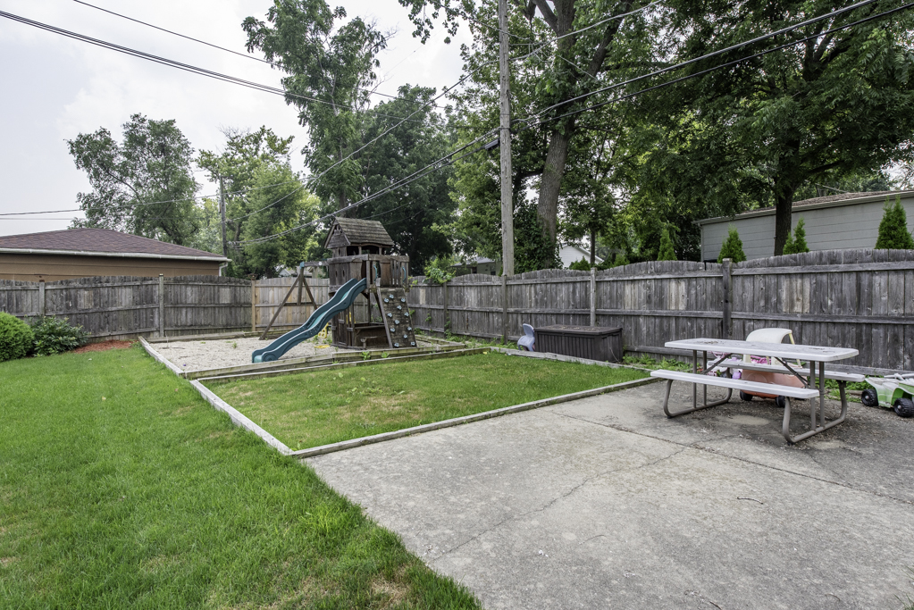North Chicago, IL 60064
