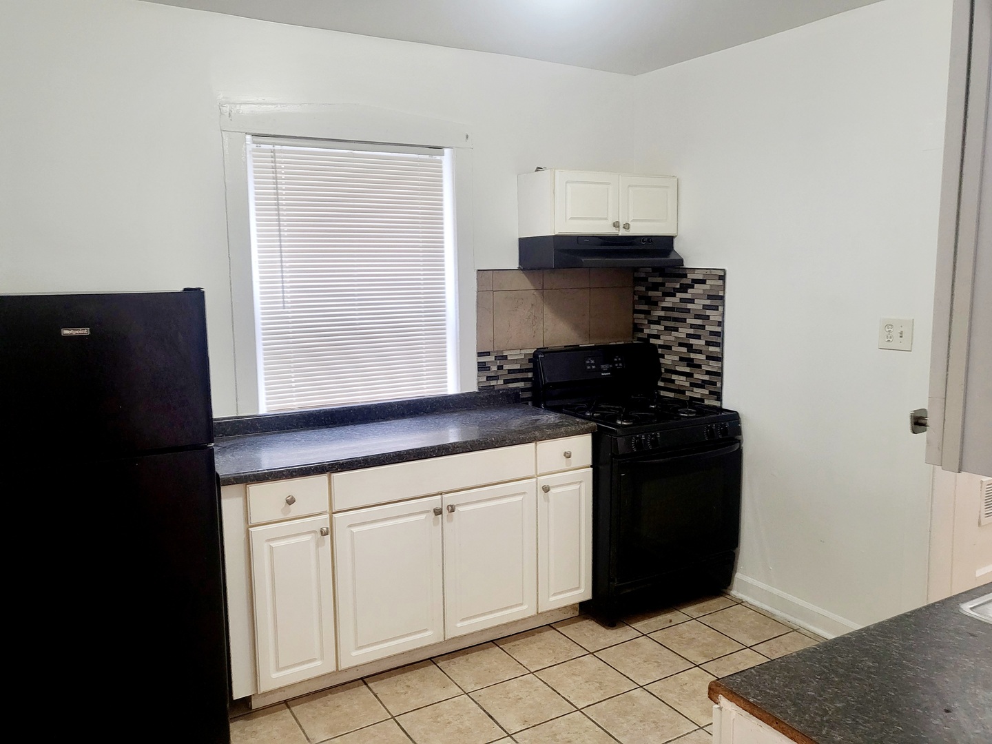 7741 S Yates Boulevard #2, Chicago, IL 60649