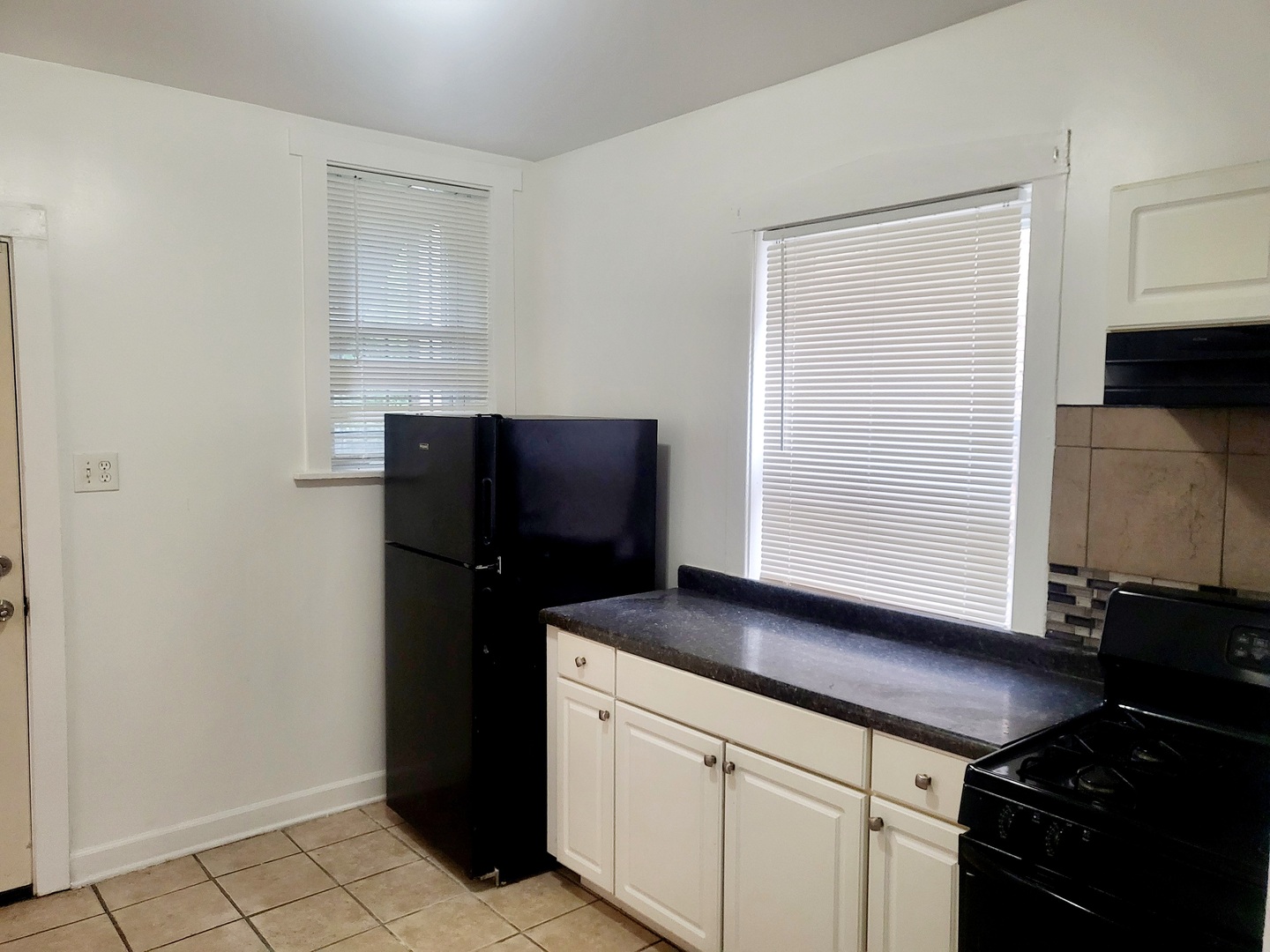 7741 S Yates Boulevard #2, Chicago, IL 60649