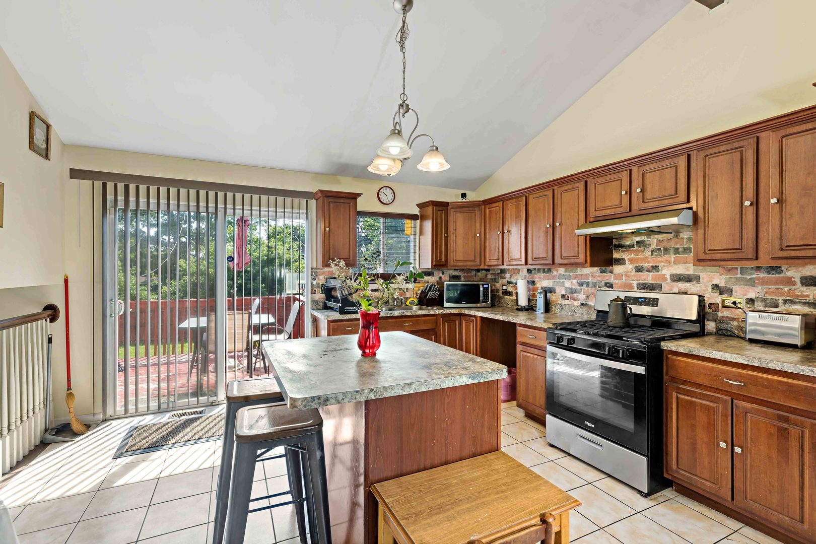 15939 S Loomis Avenue, Harvey, IL 60426